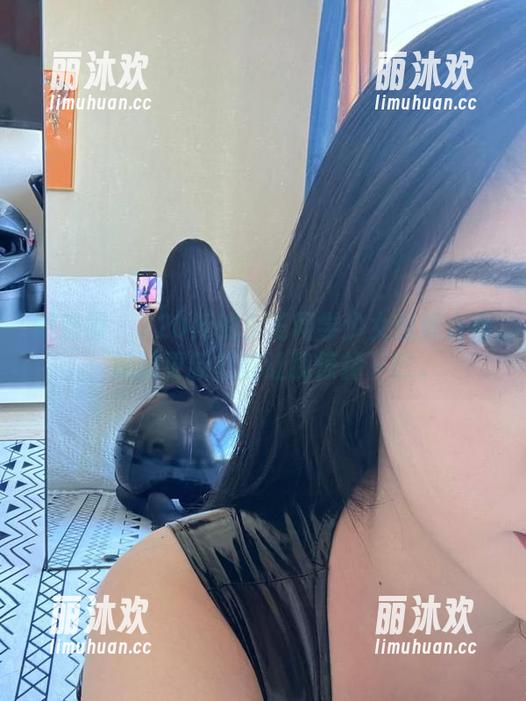微密圈 - 120斤的小王同学少女画像合集：她的更新总能让我惊掉下巴。