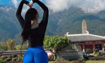 微密圈 - 120斤的小王同学的毛衣写真：图库里的每一个细节都让我想“她究竟是怎么想到的？”