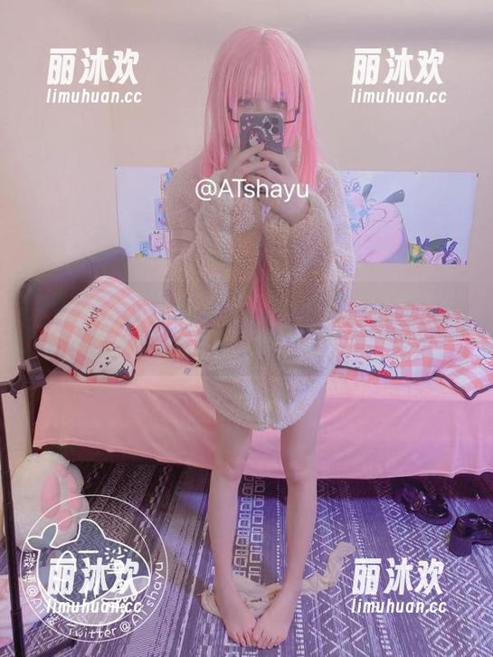 当职业装遇上AT鲨，免费美图和不插电的幽默全都有！