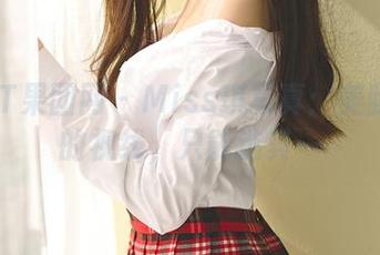 GIRLT果团网 - Miss琪写真：美腿和我的视线，只能选其一