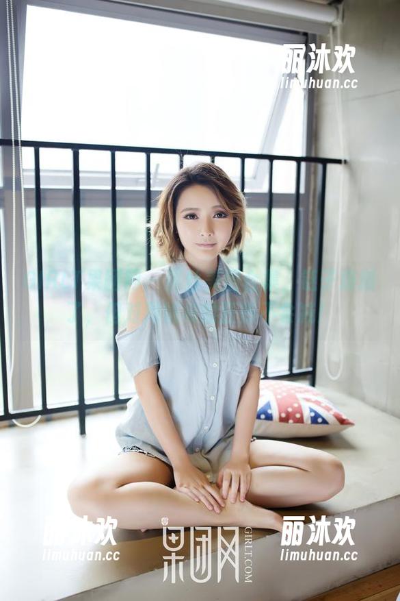 GIRLT果团网 - 黑丝美图合集，链子磨损了，但对周妍希的狂热不会减！