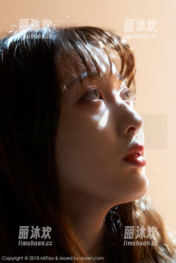 MiiTao蜜桃社 - 体操服套图，让豆瓣酱继续发光，更新中…呃，光很亮的样子