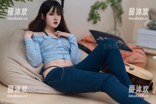 打开Natsuko夏夏子最新的双马尾照片，有种硬核推翻常规的感觉。