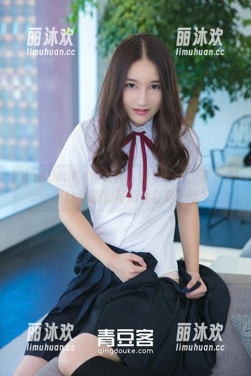 QingDouKe青豆客 - 分享一下，歆小兔chobits的旗袍写真太会穿了吧？！