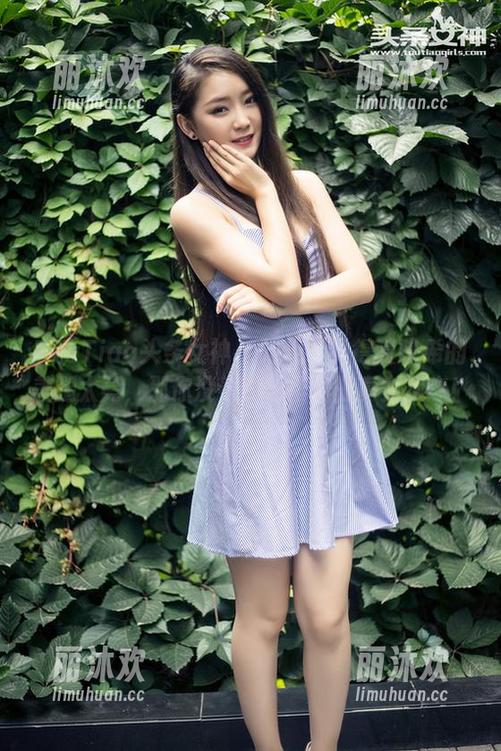 TouTiao头条女神 - 如果你觉得莫晓希的美腿太亮，那你没看到无圣光的真实状态！