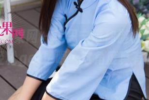 UGirls尤果网 - 李思宁带你游校园，私拍美图轻松get，嗯…这角度真有意思。