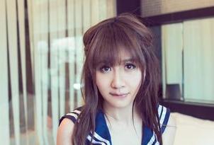 UGirls尤果网 - 诗朵雅的裤里丝原图，看完我只想问：这裤子不卡吗？会不会卡到痛！