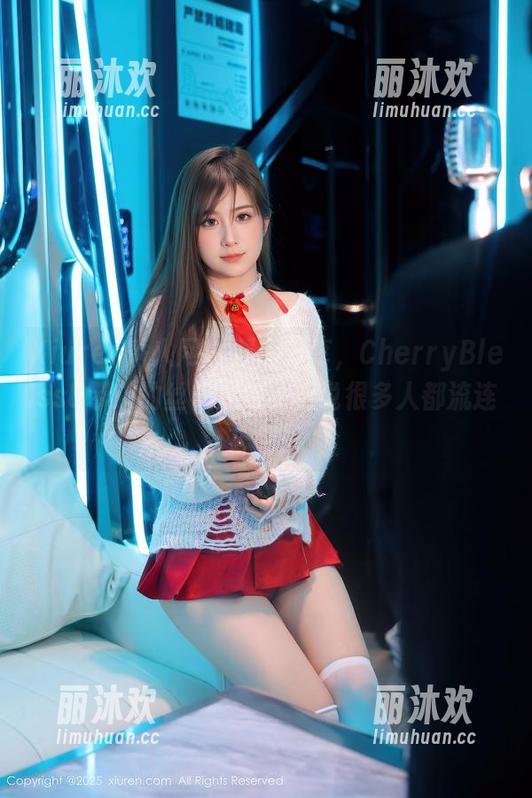 Xiuren秀人网 - 原图分享，CherryBlessU带来的丝袜之旅，听说很多人都流连忘返！