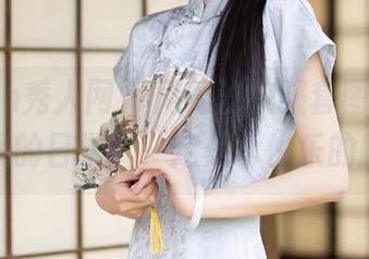 Xiuren秀人网 - 周慕汐校服套图分享，对比我的日常，一定是个快乐的打击！