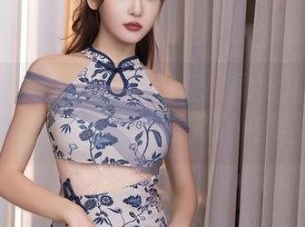 Xiuren秀人网 - 看这里！周波儿的新礼服，哇哦，这比我能想象的还要亮眼。