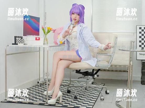 玛丽·罗斯私拍，ZinieQ手艺了得，画中画的感觉有点意思哦！