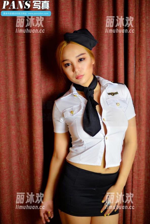 pans - 想看李沫的礼服？高清合集里，一定有你梦寐以求的风格！