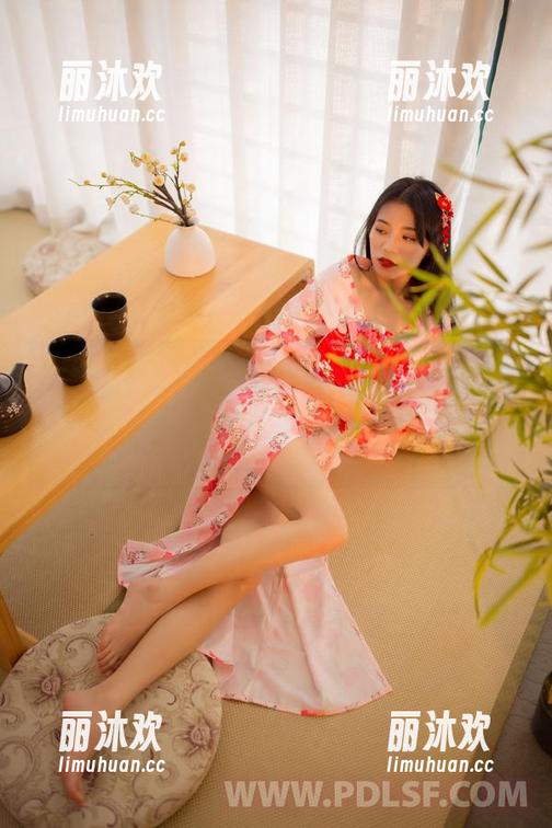 partycat轰趴猫 - 杨晨晨sugar的毛衣写真在网盘的角落里，静静等你去挖掘，不然太可惜！