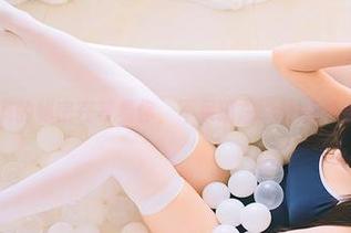 原图满满的秘密在等着你，不呆猫总能让我想象一番。