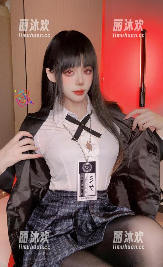 九言从不咕咕图包中的申鹤海灯节，有些不正经的美