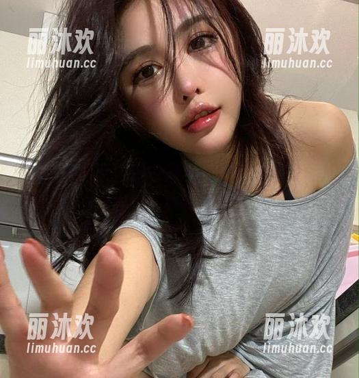 微密圈 - 于芷晴的黑色图包——她好像从未离开过黑暗人生