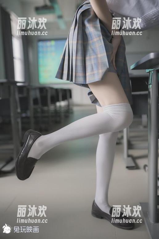 这就是兔玩映画的魔力——双马尾的白色居家服，让我每天无圣光开心到飞起！