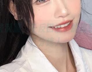 只看这些制服，千反田鹿子的福利究竟有几分迷人