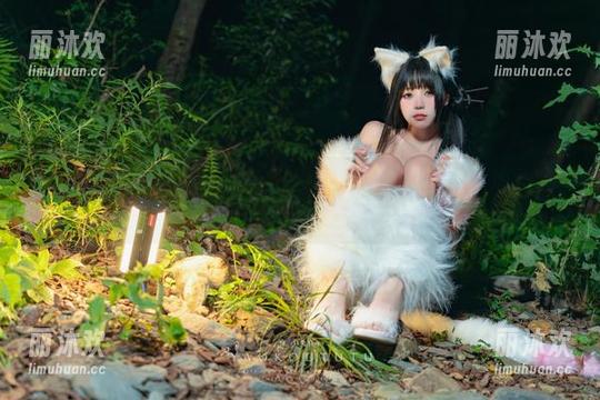 这些咬一口兔娘的婚纱作品真让人想起了那些年我傻傻追求的梦想…