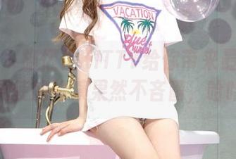 嗲囡囡 - 施忆佳KITTY给你带来最新资源，天使的扮演果然不吝啬，哈哈！