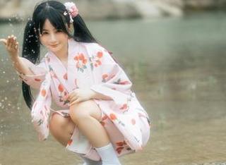 就这可爱，失眠小宁的写真集，让人捧心下载吧
