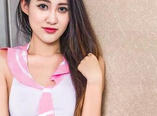 头条女神 - 大蜜蜜的制服，原图里隐藏的潜台词