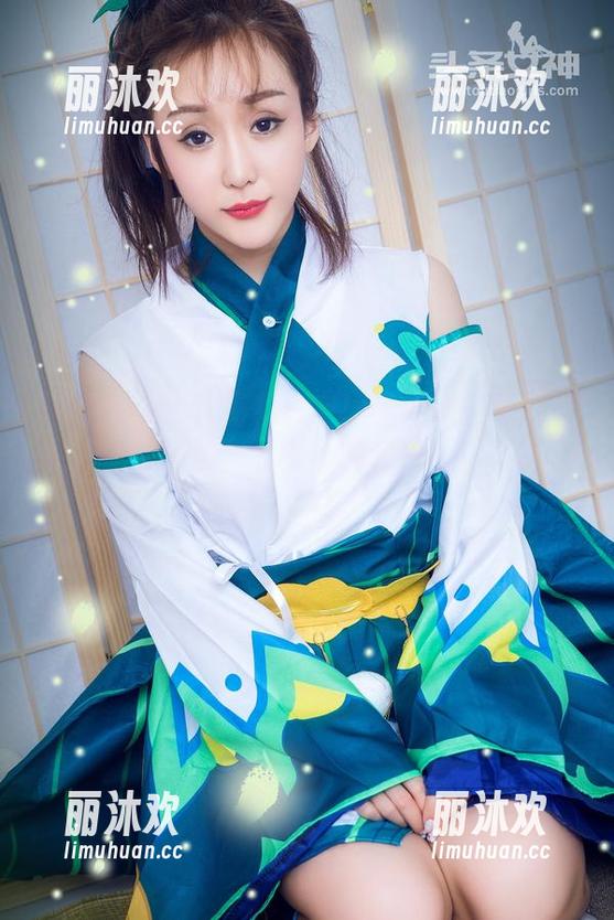 头条女神 - 作品集直击！李梓熙变身邻家女神，快衡量一下今早的起床妆有多比不上她！