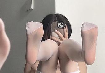 微密圈 - 免费福利，女刺客豹纹裤图集，闲得无聊的时候玩玩吧。