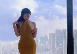 微密圈 - 奶宝妹纸的泳池小冒险，资源齐全，保你边看边想！