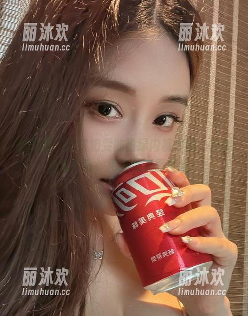 微密圈 - 看过奶雯的墨绿内裤作品，真想立马下载，用来做桌面壁纸！