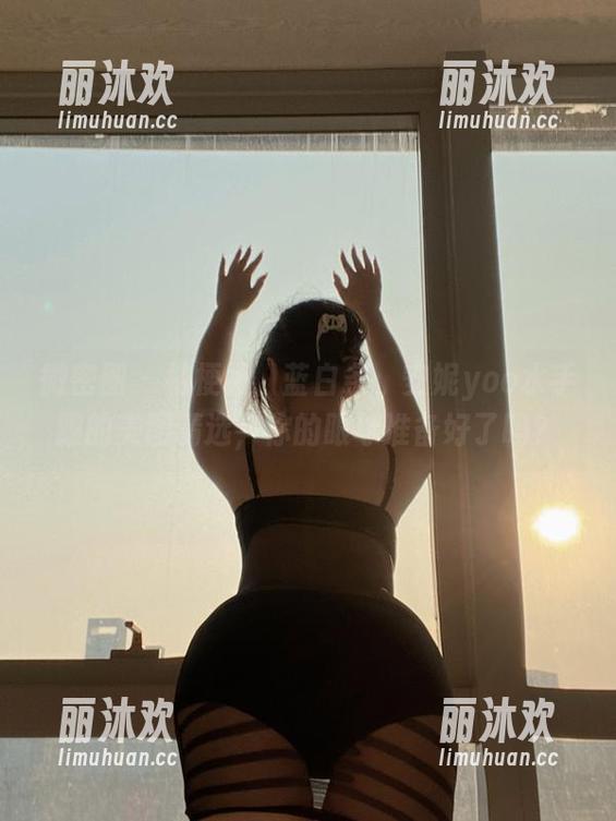 微密圈 - 桔梗裙、蓝白条，安妮yoo水手服的美图精选，你的眼球准备好了吗？