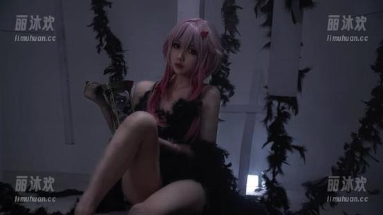 你见过的小和甜酒——办公室美图中的不羁风采