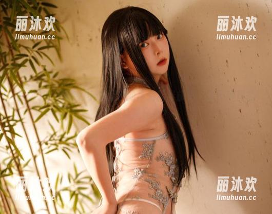就问了，巧克力小圆面包的高清新春旗袍，大家眼里的美到底是什么？