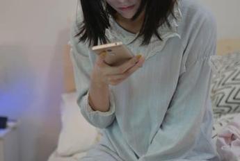 异思趣向 - 在线分享可乐的妩媚JK，资源在手，快乐成双，你信不信？
