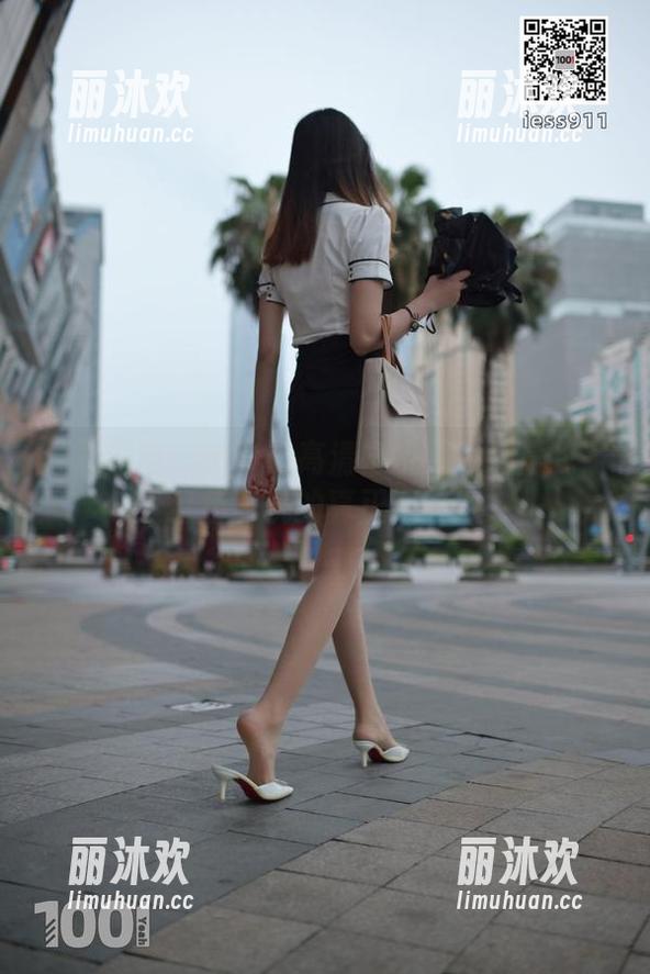异思趣向 - 小九的高清蜜桃秀：这是我家红色蜜桃的真正姿势！