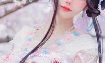 听说彩芸_Nebula又穿上水手服了，这一身妥妥的美图杀手！我跟你讲，已经想多看几遍了。