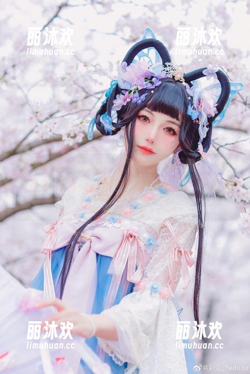 彩芸_Nebula 听说彩芸_Nebula又穿上水手服了,这一身妥妥的美图杀手!我跟你讲,已经想多看几遍了。