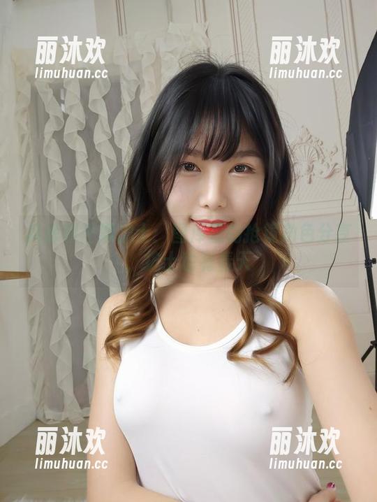 抖娘利世黑护士：图库里的抢镜角色分享，护士也有春天