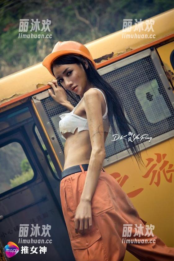 推女神-谭晓彤 推女神 - 最新长腿写真,谭晓彤又来撩了,这波腿透视看得人心颤颤。