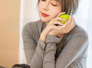 星颜社 - 美图直播：跟随赵馨悦穿越奶牛的田园梦影！