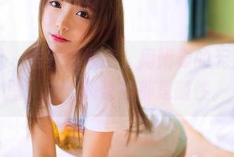 果团网 - 居家的惬意，周妍希的无圣光套图，光线和姿势都是随性。