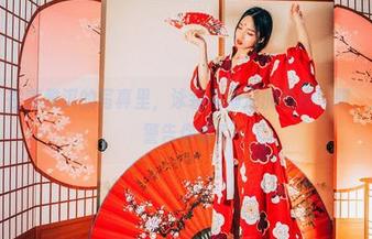 果团网 - 在莫雅淇的写真里，泳装与海浪的角逐，喔，别说我没警告你哦？