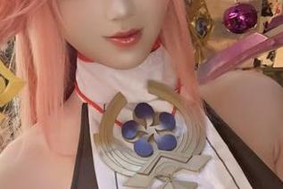桜满三时的美图：史尔特尔服装是怎么想着把现实也改编一遍的？