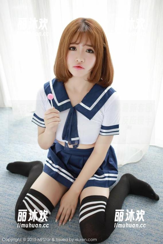 模范学院-小奶瓶呜呜 模范学院 - 别眨眼!小奶瓶呜呜最新套图“甜美可人”已到账,甜得让人反应慢半拍!