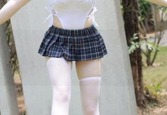 模范学院 - 电竞唐嫣、纯白与高清，目光交汇的那一刻，你准备好了吗？