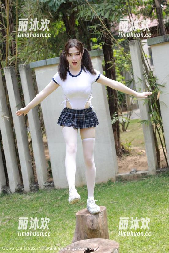 模范学院 - 电竞唐嫣、纯白与高清，目光交汇的那一刻，你准备好了吗？