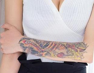 爱尤物 - 李丽莎的美图合集：潮汐能否带走我的注意力？