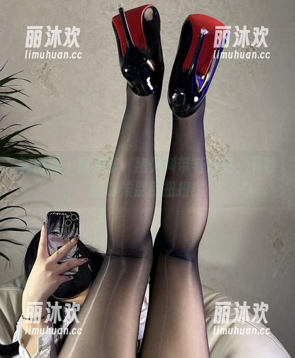 微密圈 - 图库里，猪饲料带着油亮，下载的时候别别扭扭！