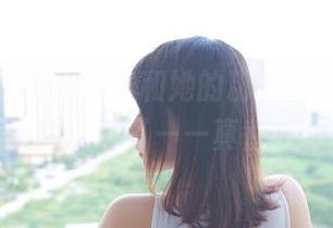 超级温柔的猫九酱和她的粉色圣诞兔，我的眼睛要闪瞎了——真香的写真！
