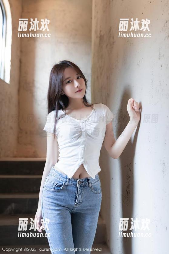 秀人网-Suki_baby 秀人网 - 当皮衣遇上Suki_baby:原图壁纸,夏天的奇怪想象